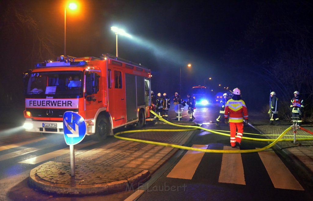 Feuer 2 Koeln Junkersdorf Salzburgerweg P015.JPG - Miklos Laubert